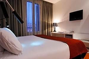 Paseo de Gracia Hotel, Sonder