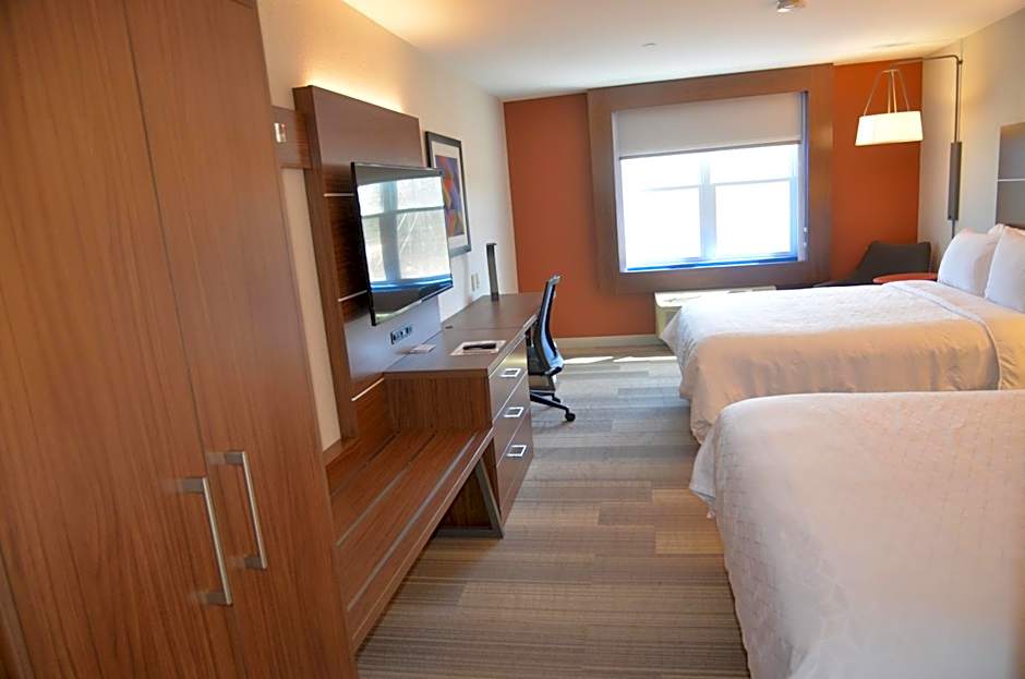 Holiday Inn Express Hotel & Suites Rochester By IHG