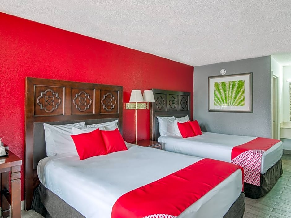 OYO Hotel Kissimmee West