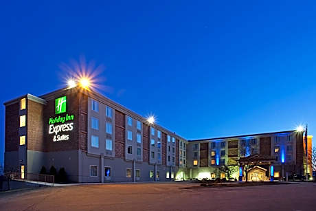Holiday Inn Express and Suites Pittsburgh West Mifflin by IHG