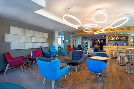 Holiday Inn Express Lisbon Airport By IHG