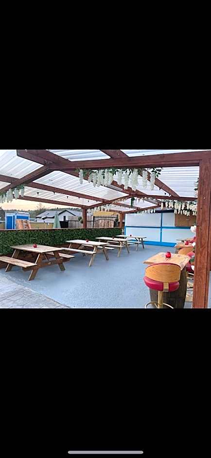 Danny's Bar & accommodation Broadford county Clare