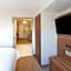 Holiday Inn Express Hotel & Suites Rome-East