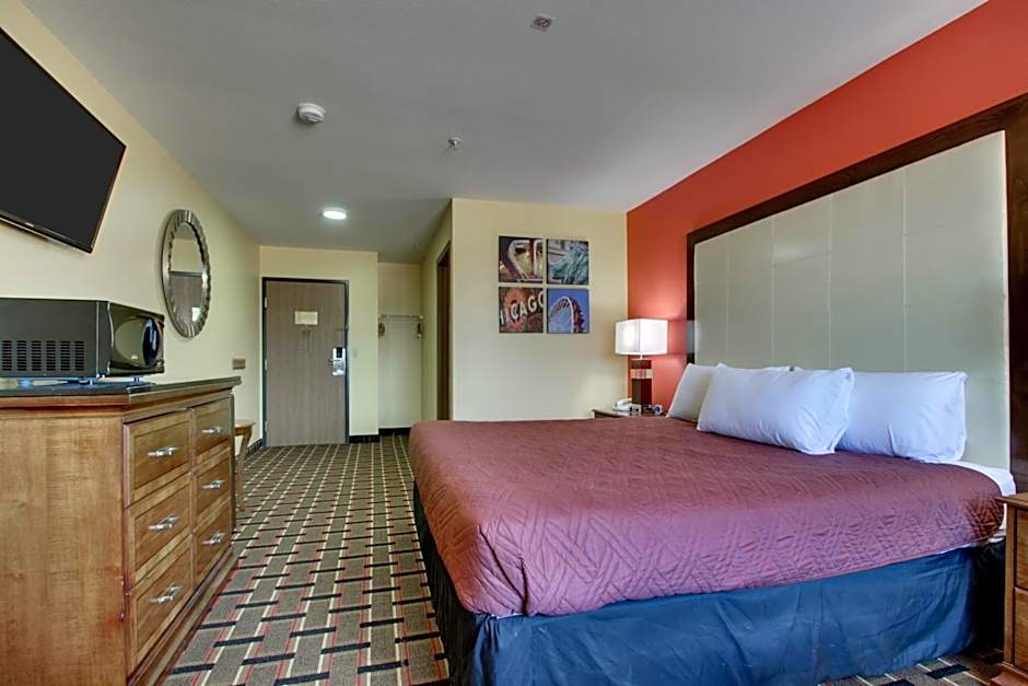Photo 1 of 7 of 1 King Bed, Accessible