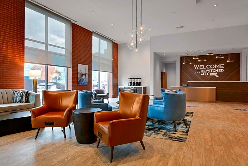 Hampton Inn Salem, Ma