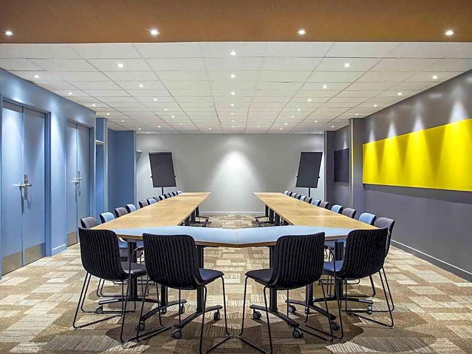 ibis Saint-Denis Stade Ouest