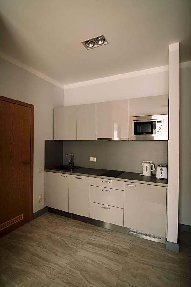 Merepargi ApartHotel & Cafe