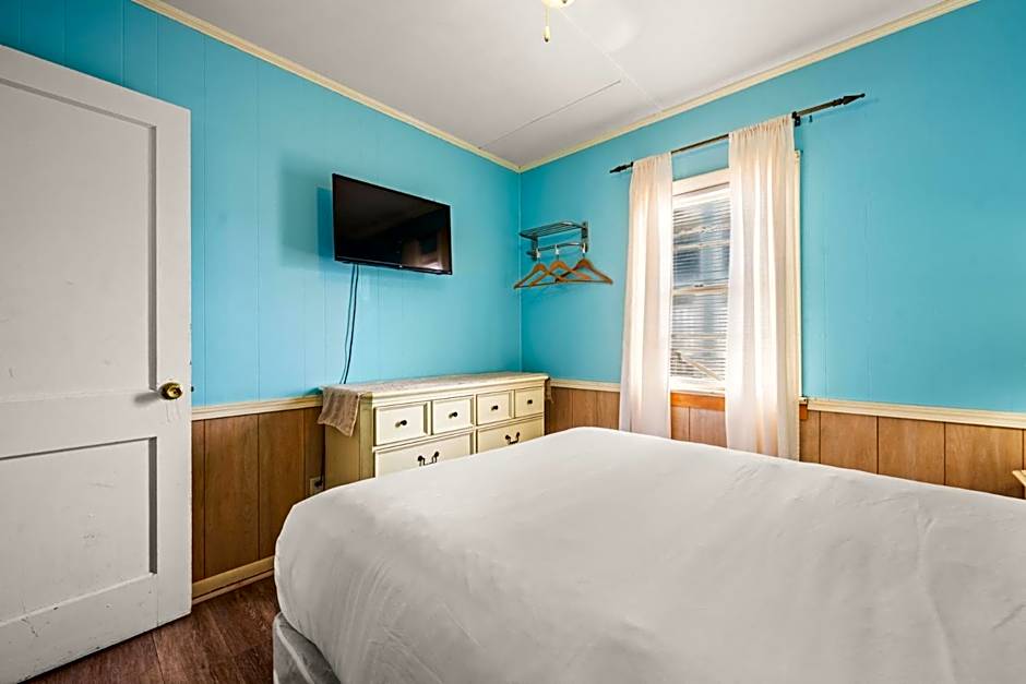 Oceanside Court by KEES Vacations