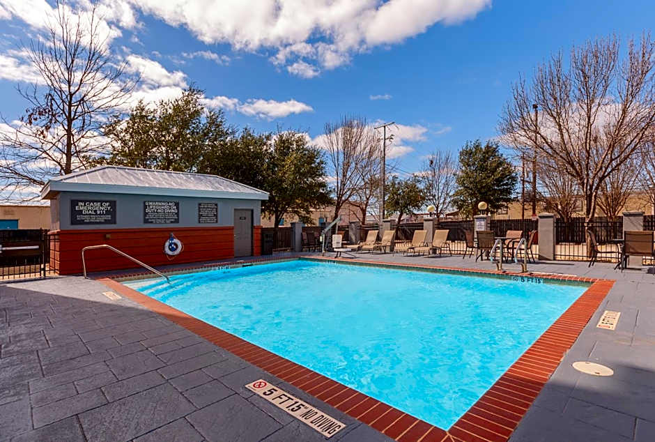 Candlewood Suites San Marcos By IHG