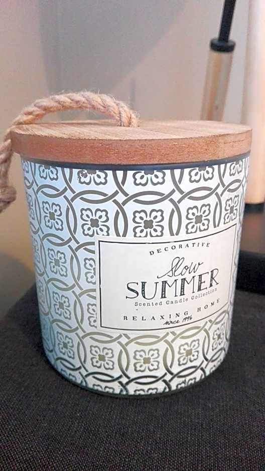 Sweet Home studio Aix en Pce, clim,terrasse,piscine,pkg,resto