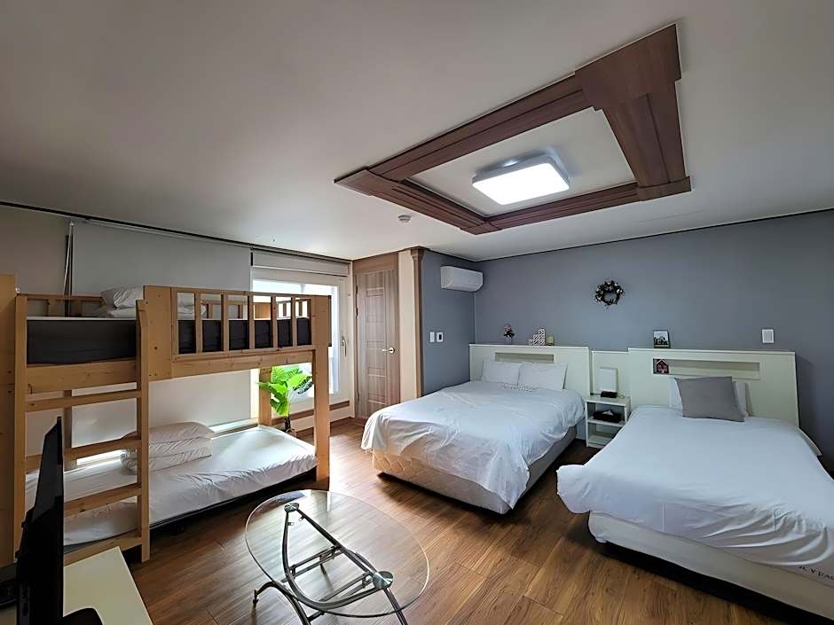 HY Choi Hostel