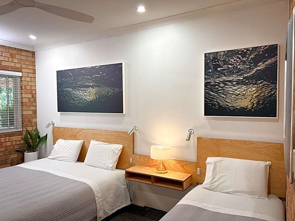 Edge Of The Forest Motel