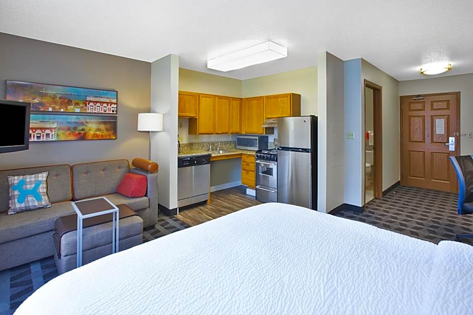 TownePlace Suites by Marriott Milwaukee Brookfield