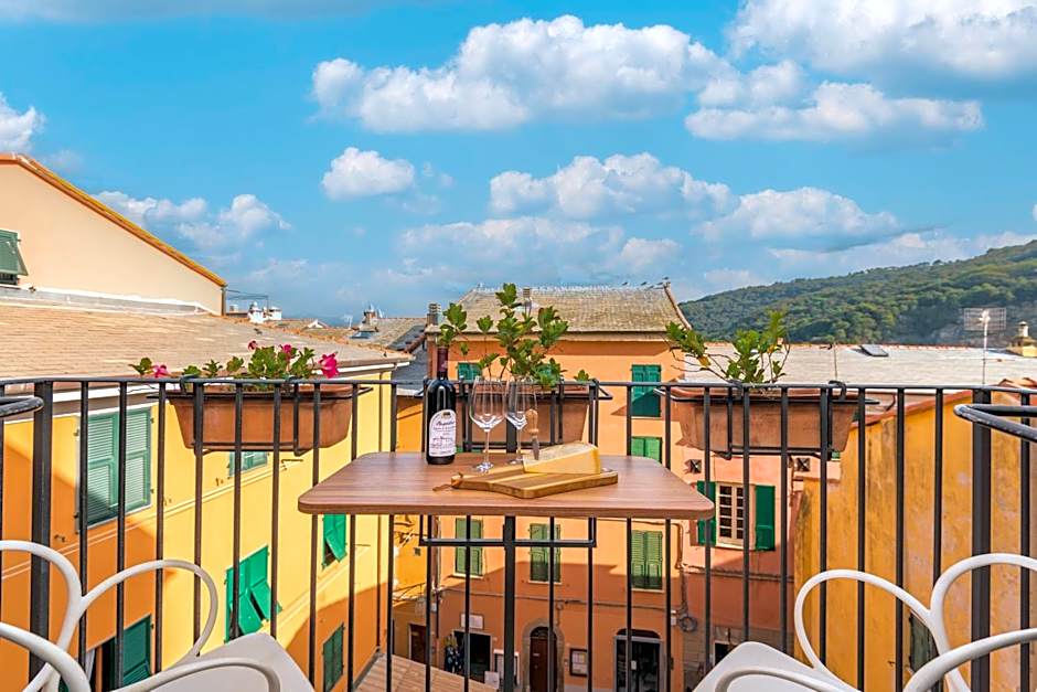 Colonna 24 Luxury Room in Portovenere near 5 Terre