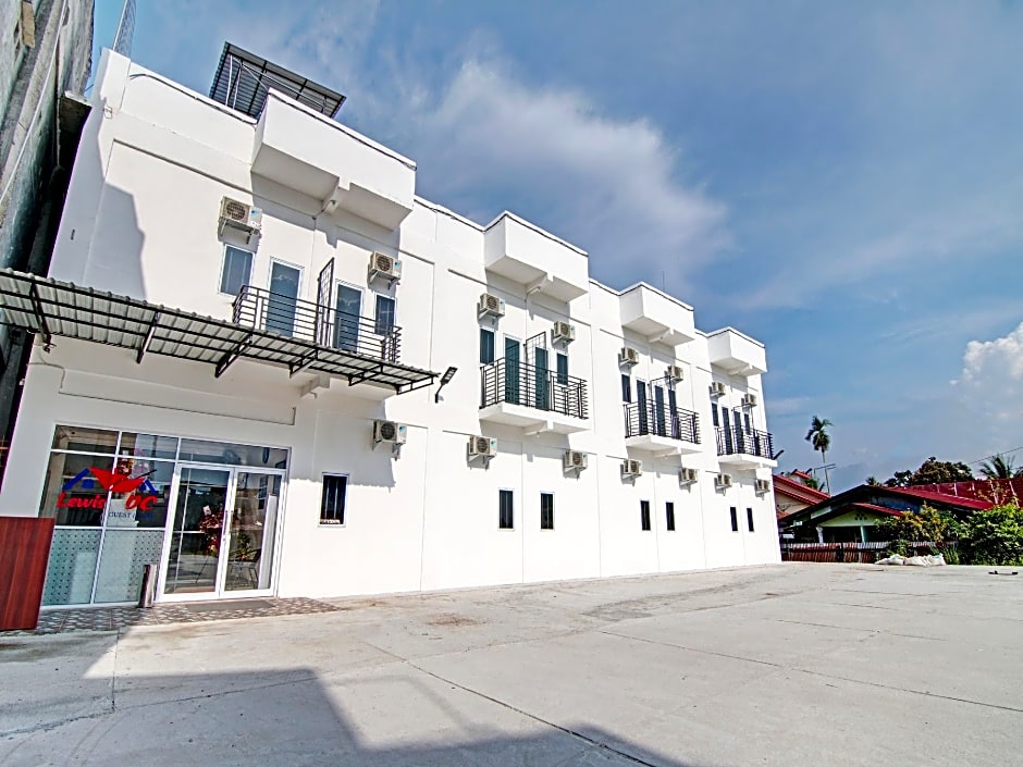 Hotel O Penginapan Sarinah SyariahNearRM Beringin Indah