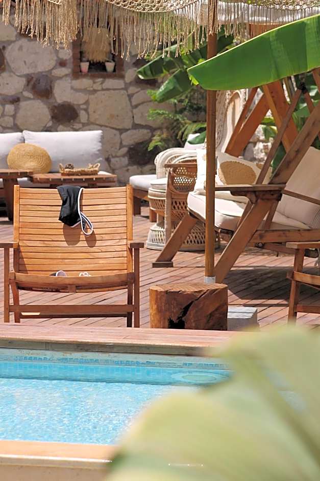 Lunas Alaçatı