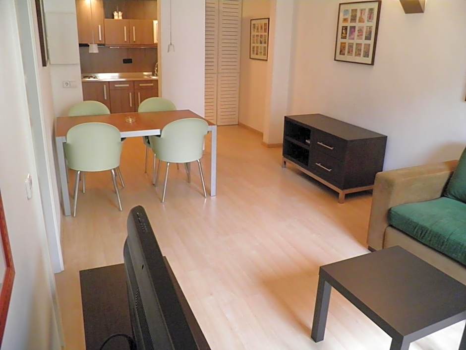 Apartaments Sant Jordi Fontanella