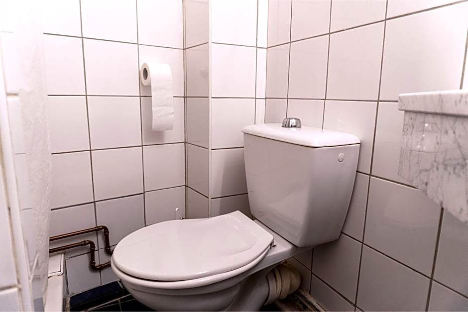 Hotel Ours Blanc - Place Victor Hugo