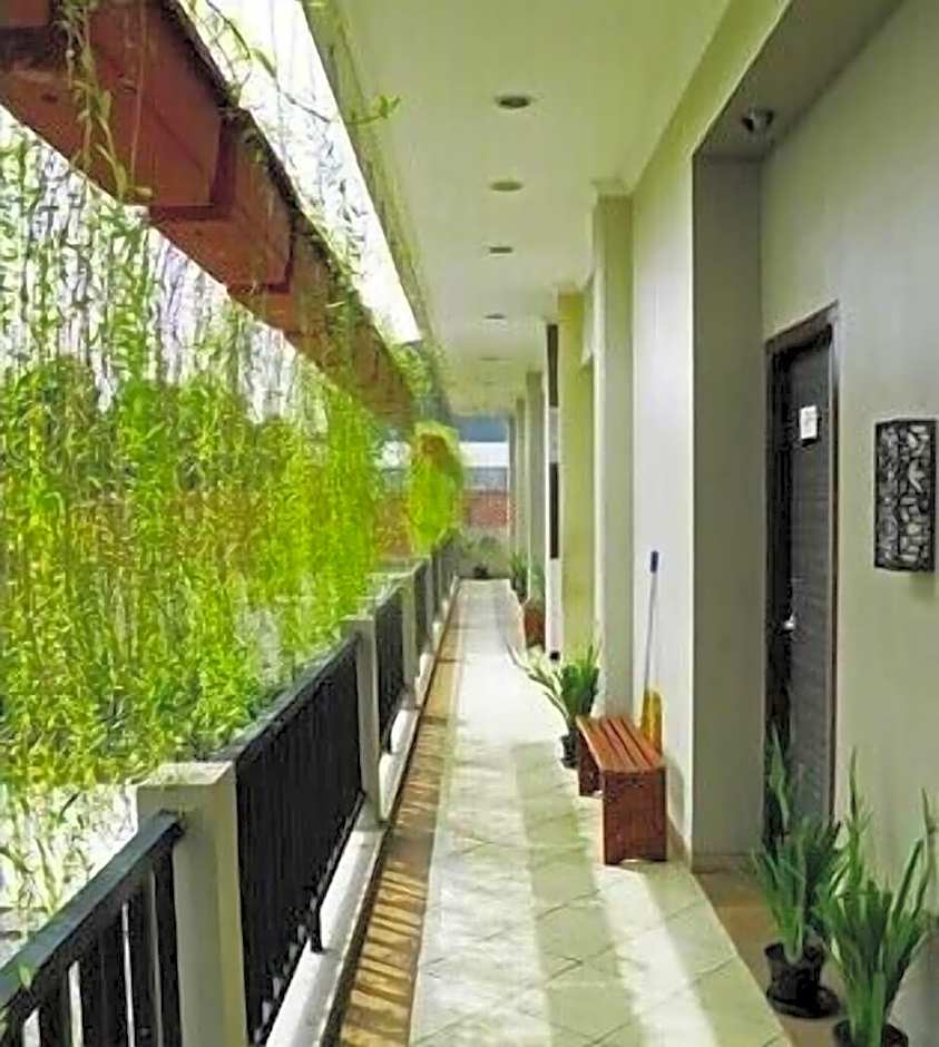 C3 Hotel