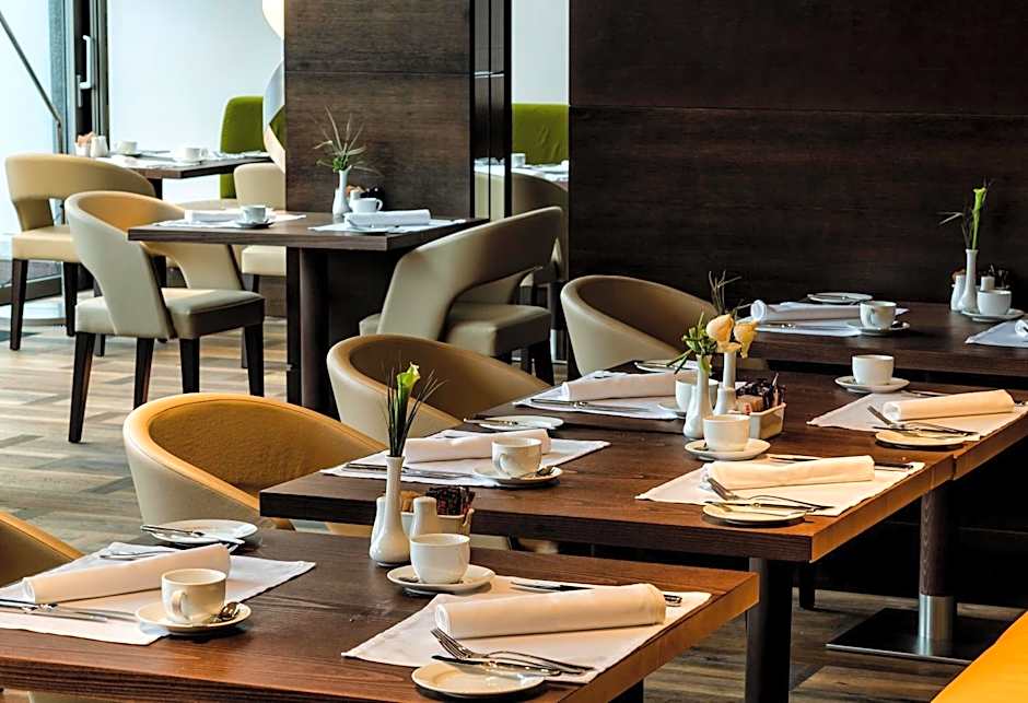 Metropol Palace, Belgrade