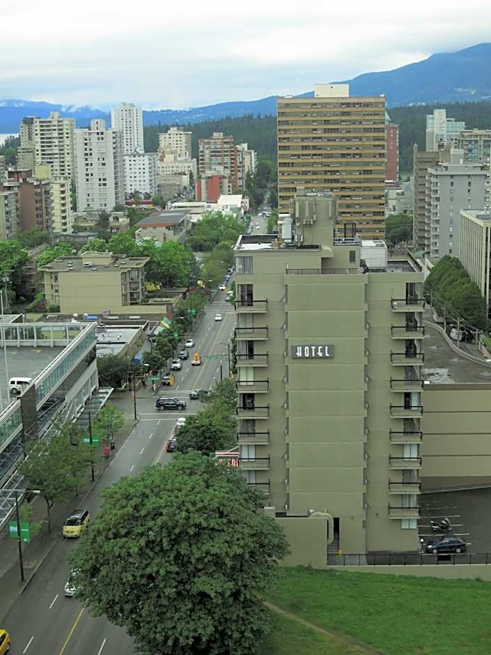 Tropicana Suite Hotel