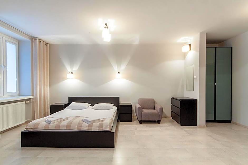 Avion Hotel