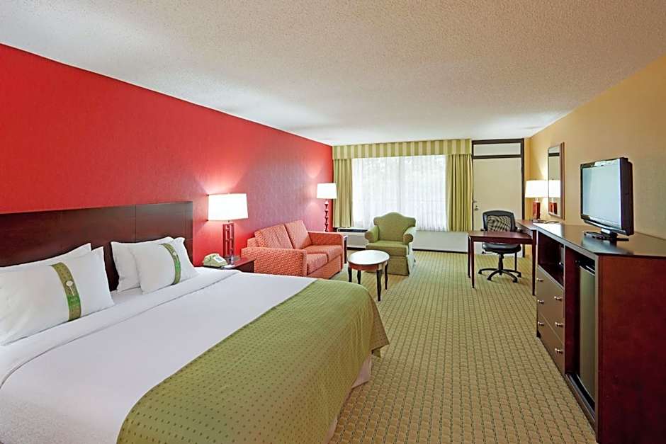 Holiday Inn Hotel & Suites Nashua – Nashua, NH