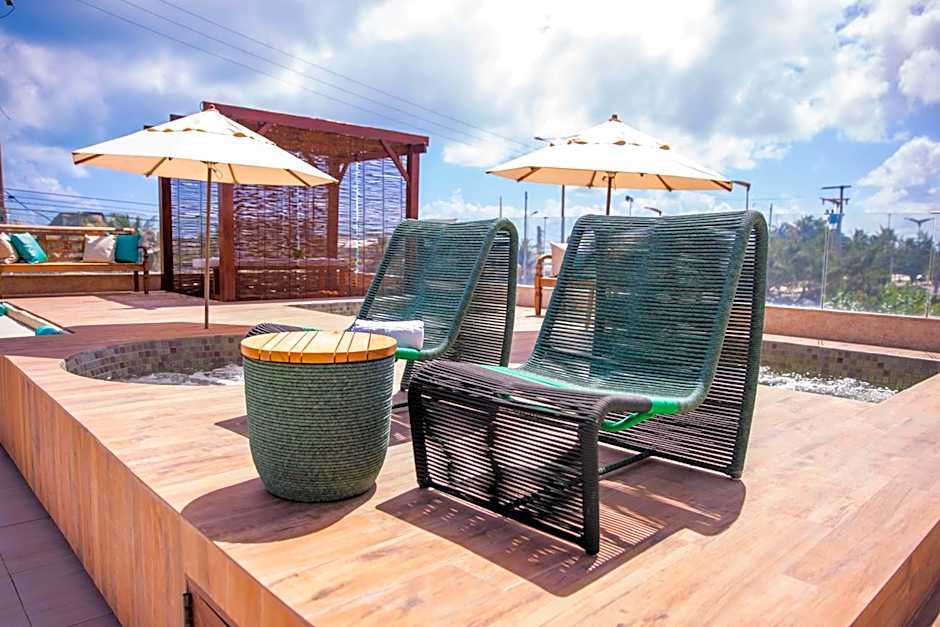 Crocobeach Hotel
