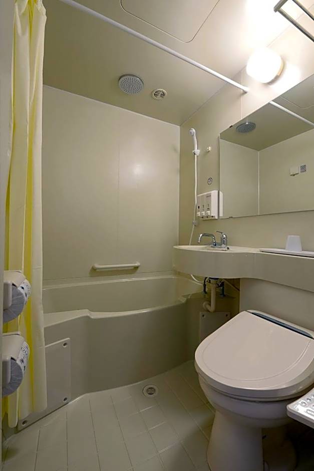 Toyoko Inn Okinawa Naha Kokusai-Dori Miebashi-Eki
