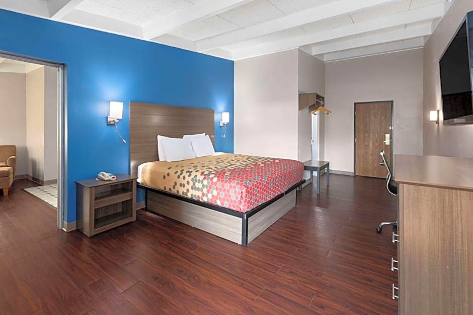 Baymont by Wyndham Bay City