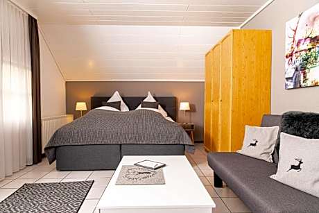 One-Bedroom Apartment with Balcony