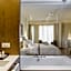O Monot Luxury Boutique Hotel
