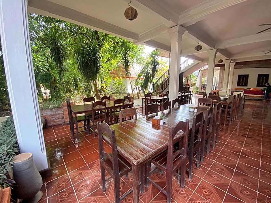 Vangsavath Hotel