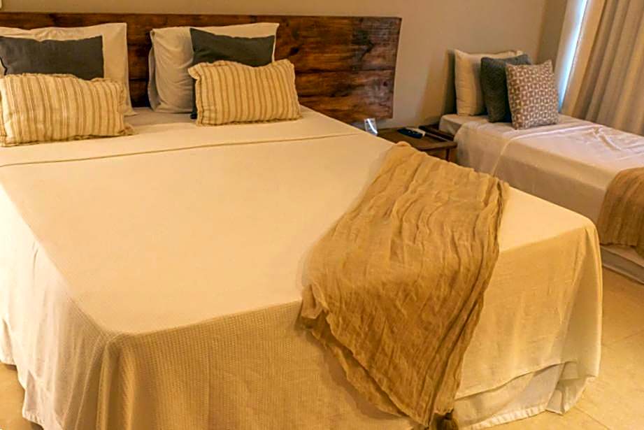 Village Barra Hotel