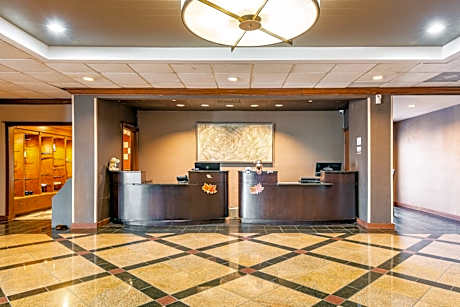 Wyndham Omaha/West Dodge