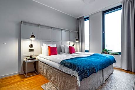 One Bedroom Apartment