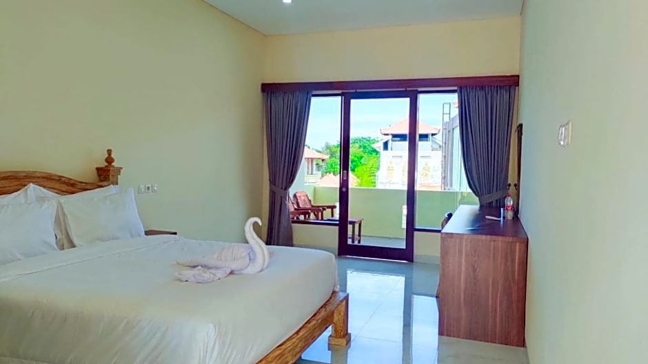 THE LAVIANA HOTEL