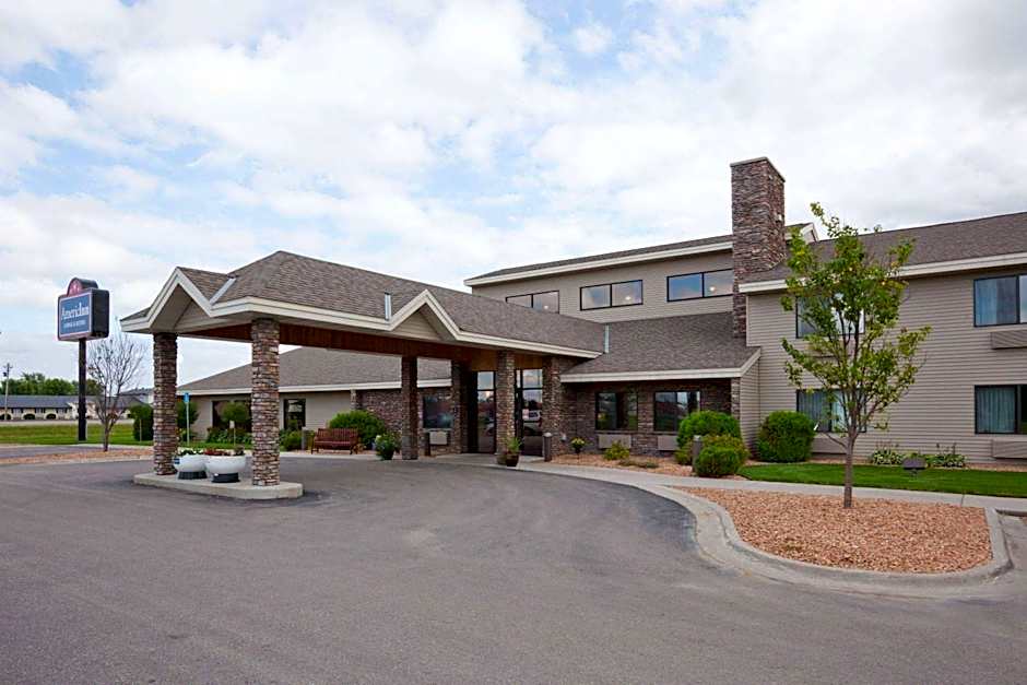 AmericInn by Wyndham Thief River Falls
