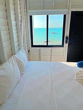 Queen Room with Sea View