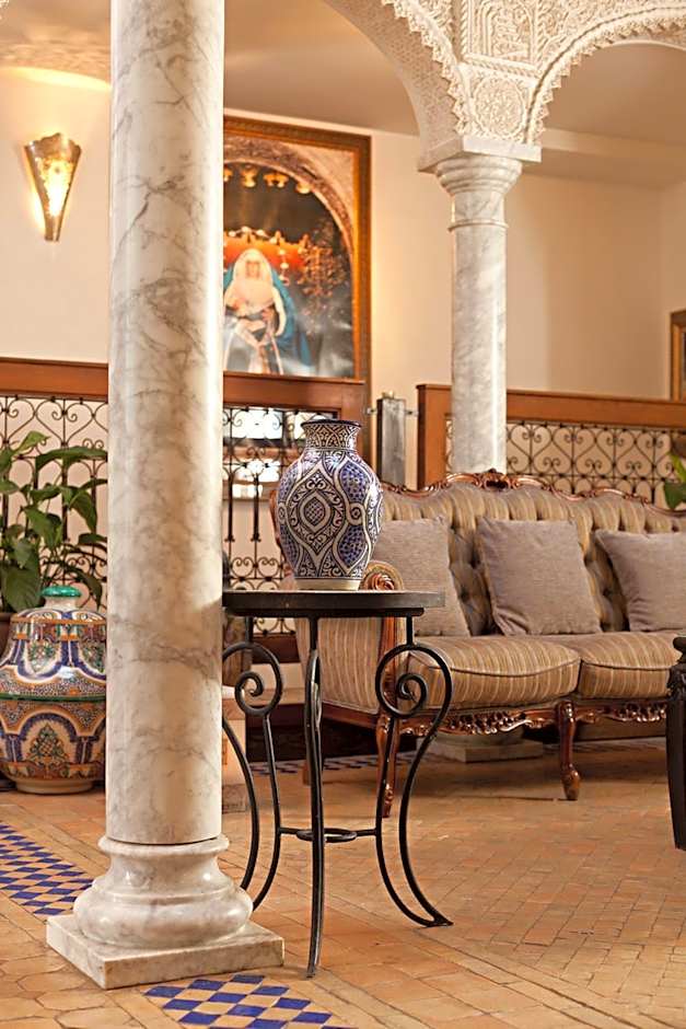 Alcoba Del Rey De Sevilla