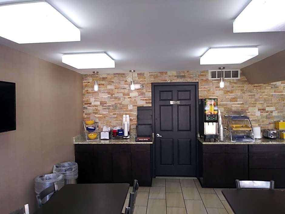 Quality Inn Cleveland Airport