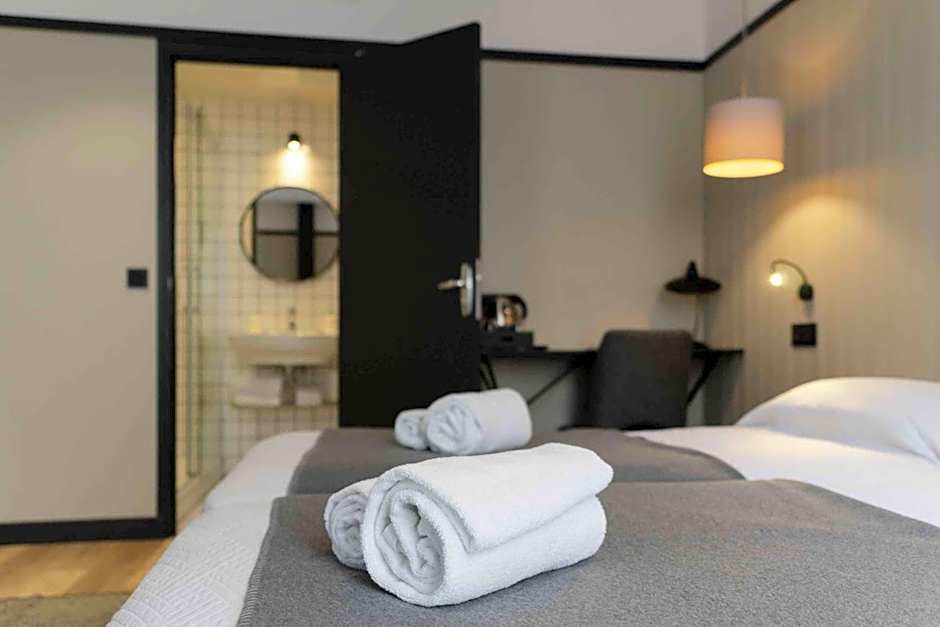 Hotel SUB