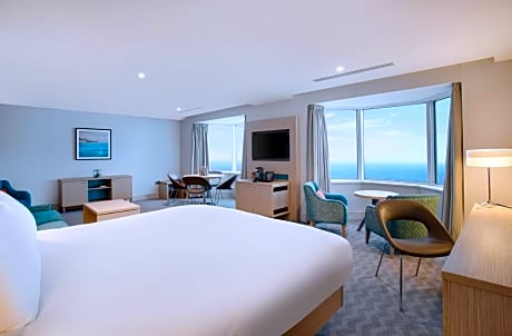 Executive Sea View Room with King Bed