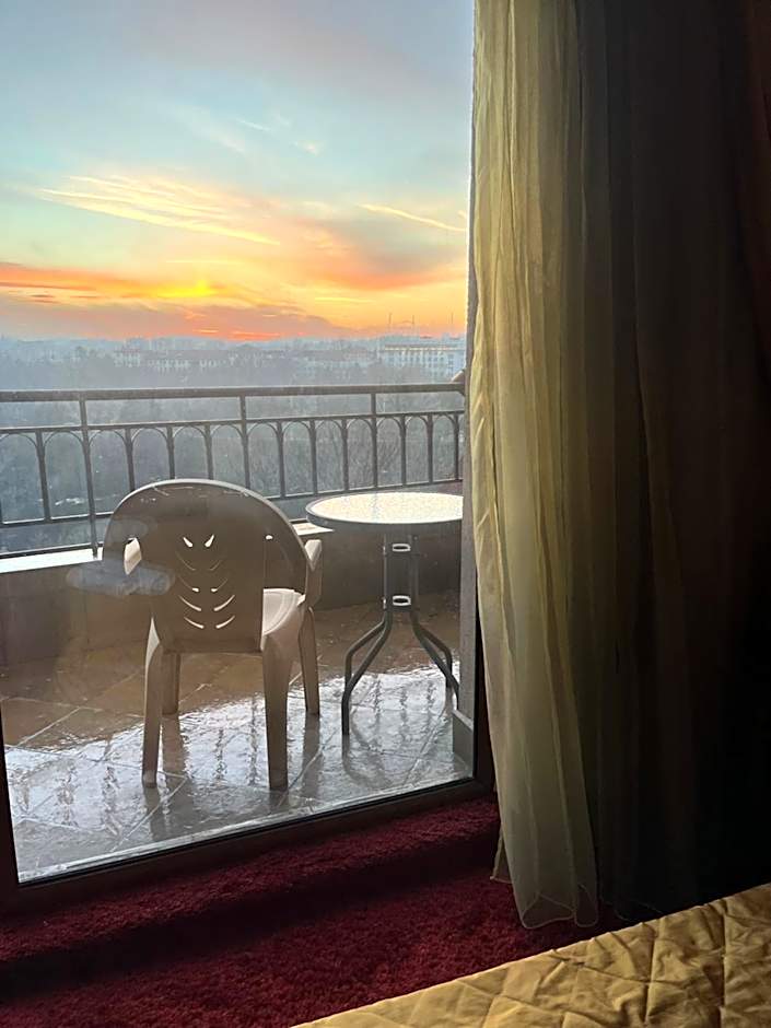 HOTEL BOLYARI