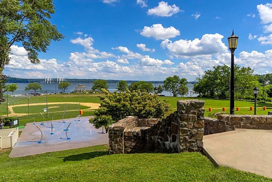 FairBridge Inn Express Nyack