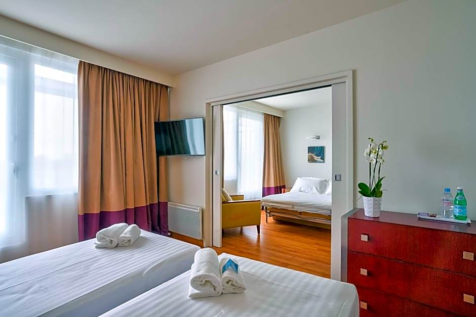 Clarion Paris CDG Airport