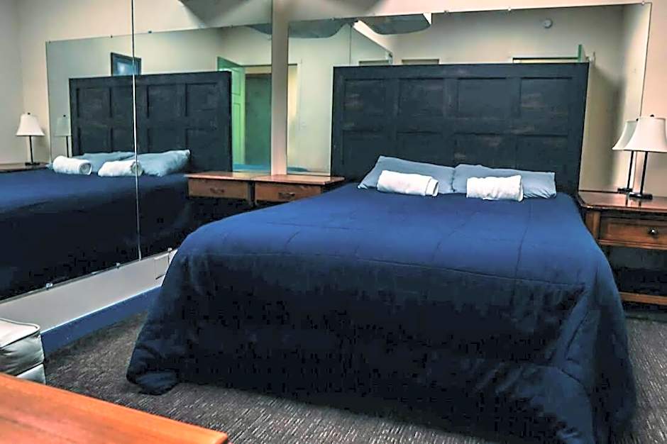 Treasure State Hostel