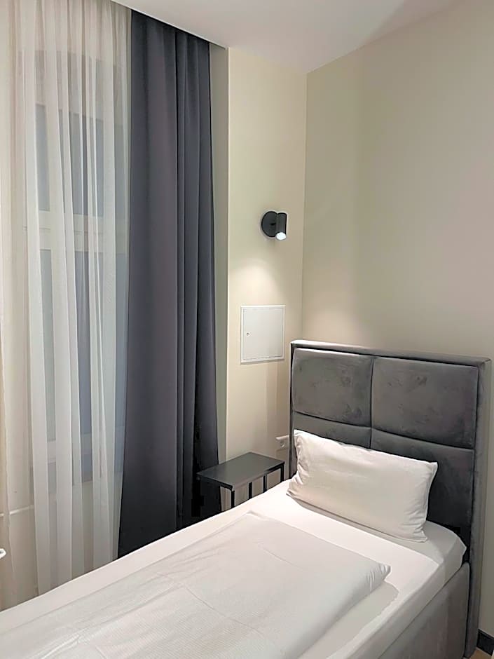 Motel Blue Messe
