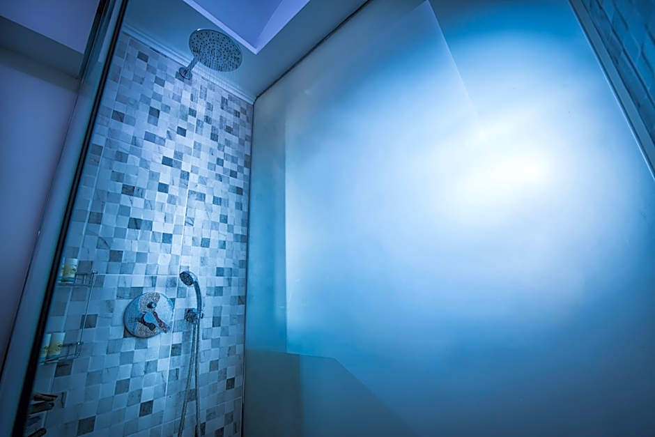 Notos Heights Hotel & Suites