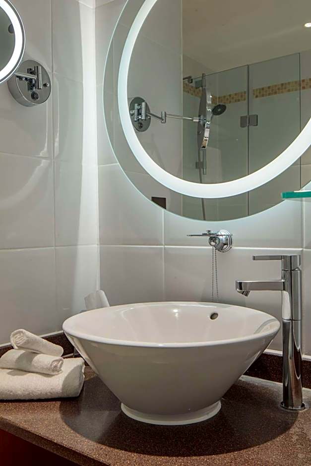 DoubleTree by Hilton Bath